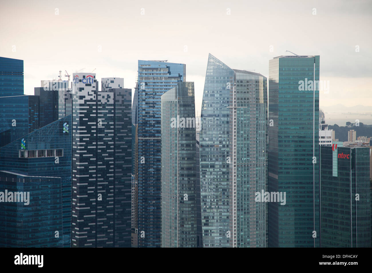 Singapore buildings hi-res stock photography and images - Alamy