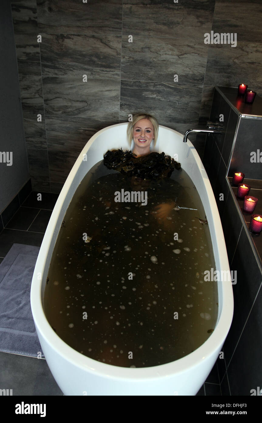 Lusty Beg Island Spa seaweed bath, Co. Fermanagh, Ireland Stock Photo