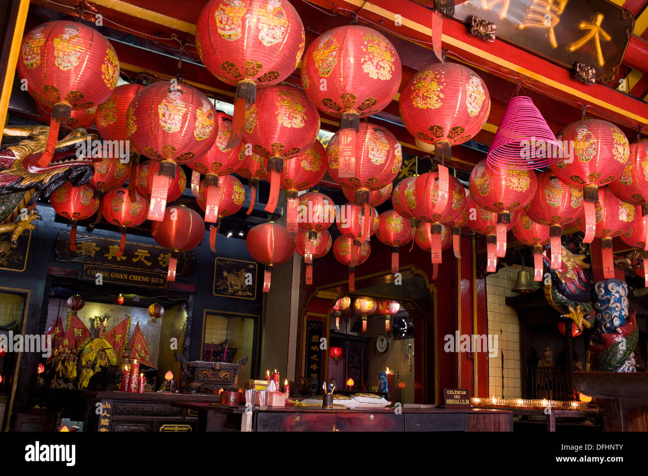 Rows of red Chinese lanterns Stock Photo - Alamy