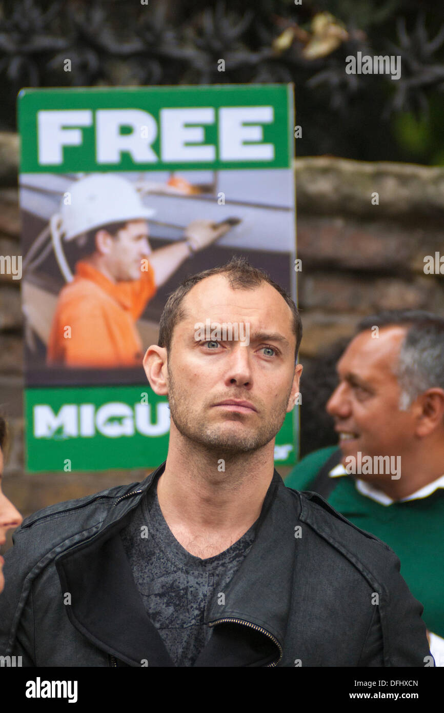 London, UK. 05th Oct, 2013. Actor Jude Law was one of several celebrites who added their weight to the cause as demonstrators demand the release of the 'Arctic 30' outside the Russian embassy in London. Credit:  Paul Davey/Alamy Live News Stock Photo