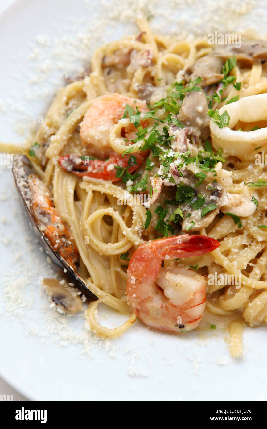 Seafood pasta hires stock photography and images Alamy