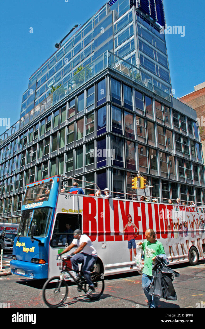 Tourist bus, New York, USA Stock Photo - Alamy