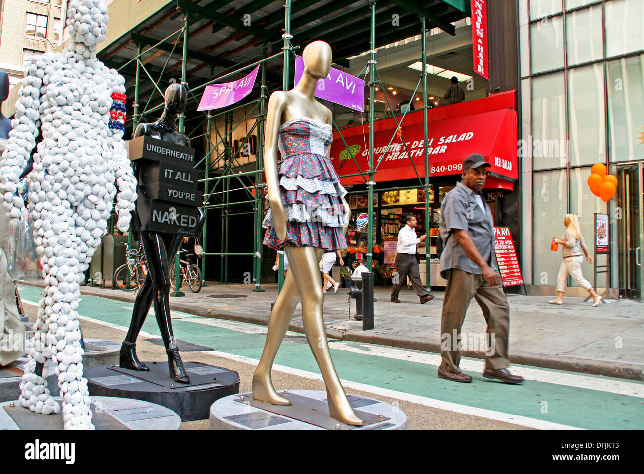 mannequins, Broadway, Manhattan, New York, USA Stock Photo Alamy
