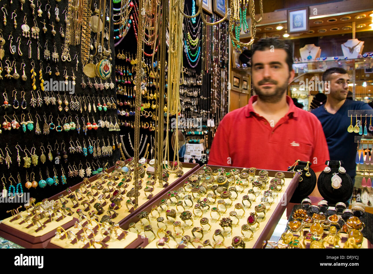 Istanbul grand bazaar jewelery hi-res stock photography and images - Alamy