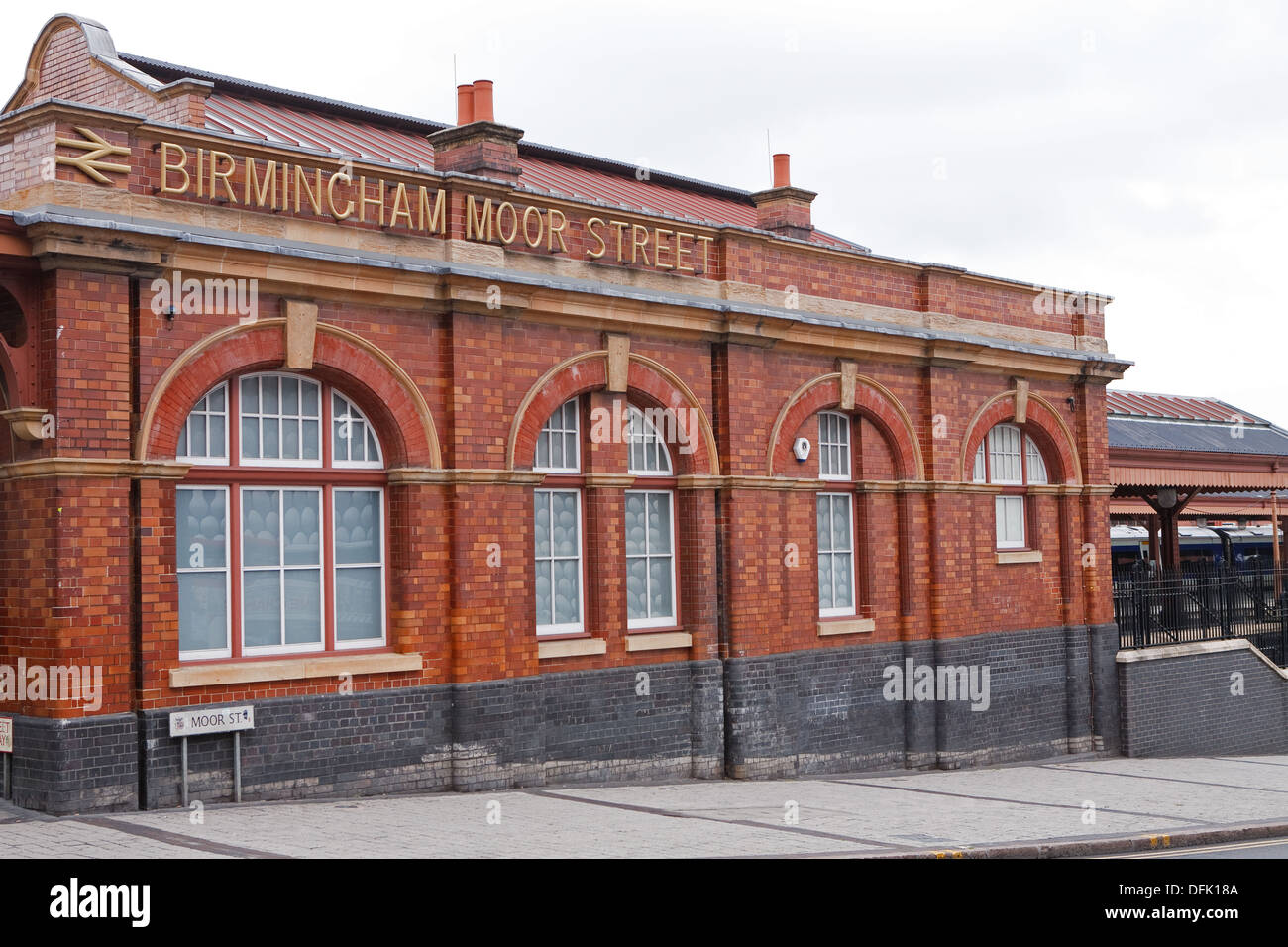 Birmingham Moor Street Railway Station Stock Photo Alamy