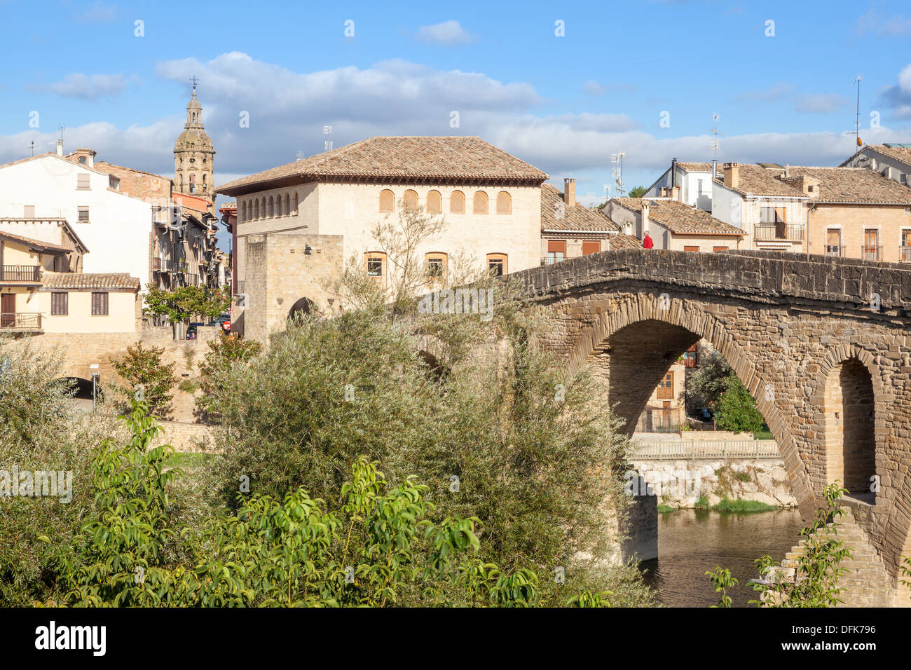 Romanesque Bridge Romanesque sightseeing hi-res stock photography and images - Alamy