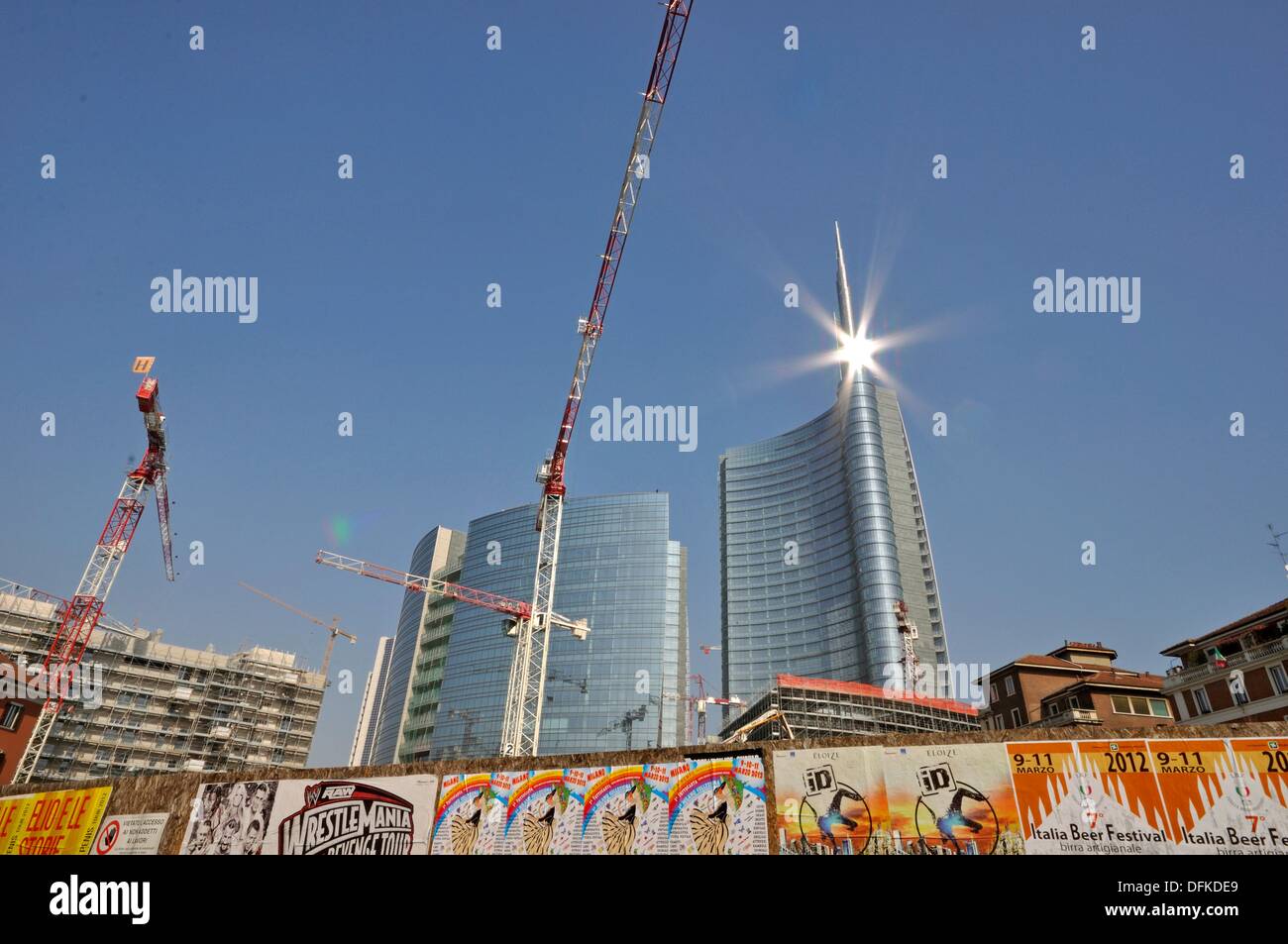 New building under construction, Milan, Italy Stock Photo Alamy
