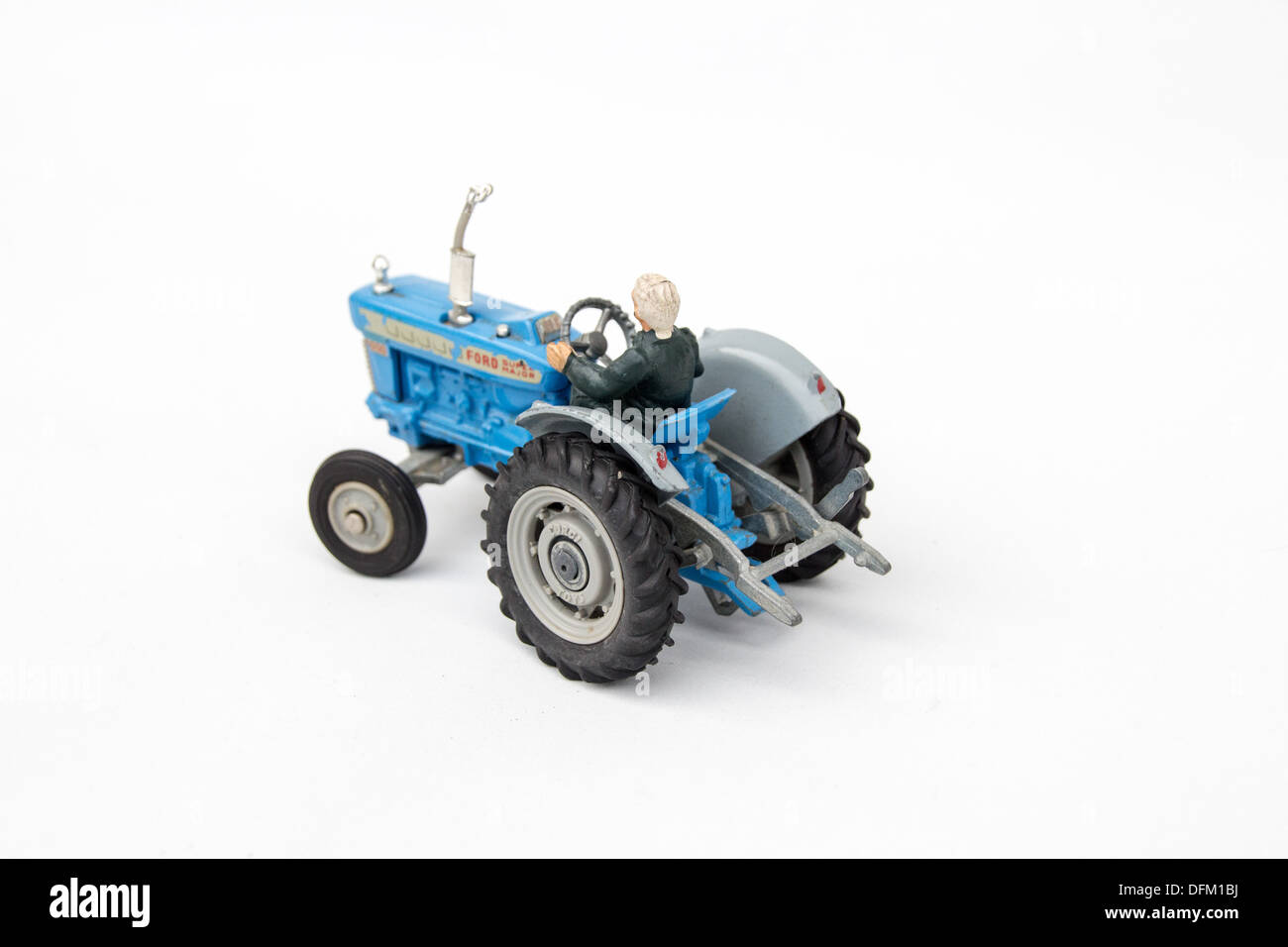 Ford tractor toys new arrivals