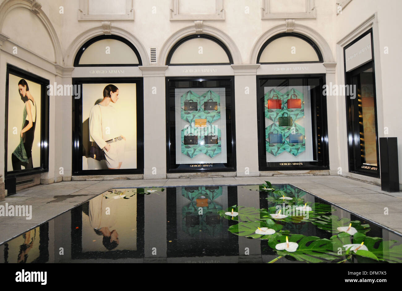 Armani via montenapoleone Clearance