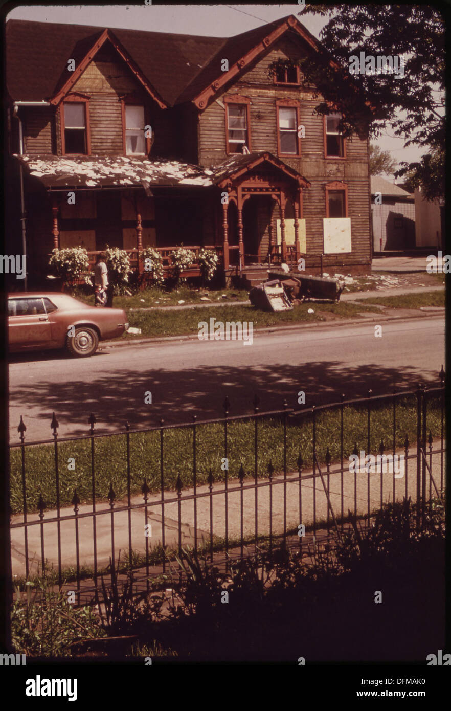 OLD VICTORIAN HOME AT 2904 CLINTON STREET WILL BE RESTORED AS PART OF