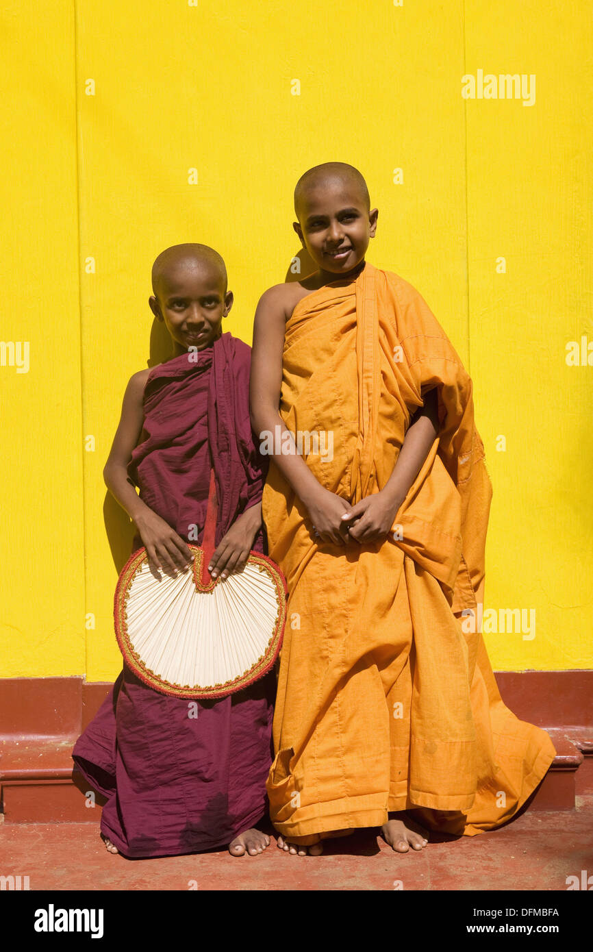 Buddhist Monks, Sri Lanka Stock Photo Alamy