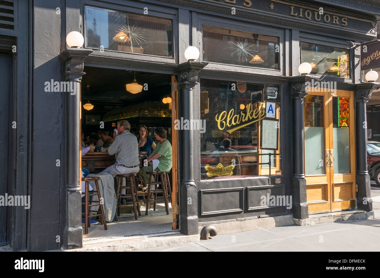 PJ Clark's Irish bar ion Third Avenue in New York City Stock Photo