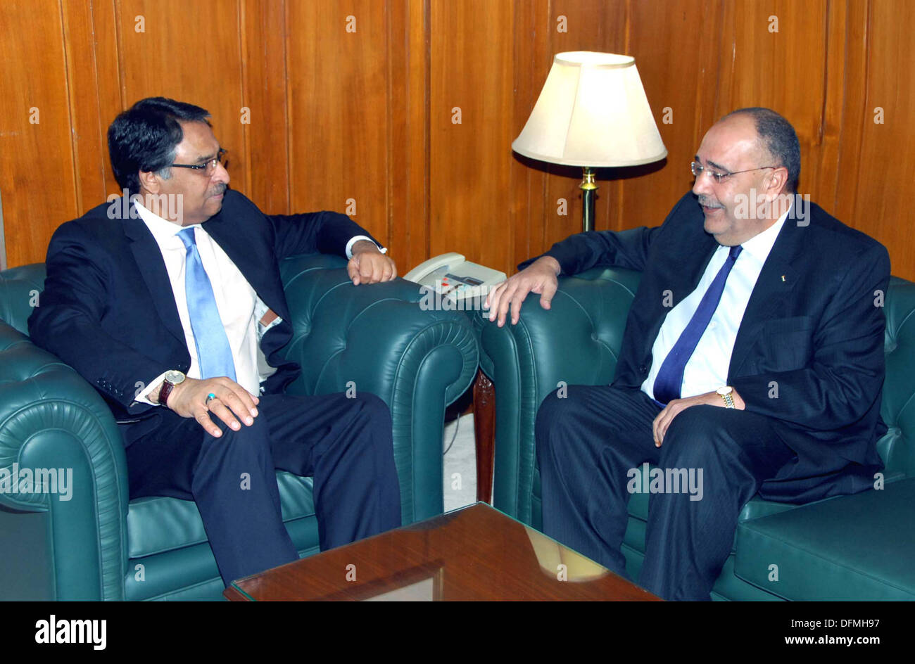 Islamabad, Pakistan. 7th October 2013. Handout image by PID   foreign secretyary jalil abassas jilani in a meeting with ambassador of paletine walid a a abdu ali in islamabad    (Photo by PID/Deanpictures/Alamy Live News Stock Photo