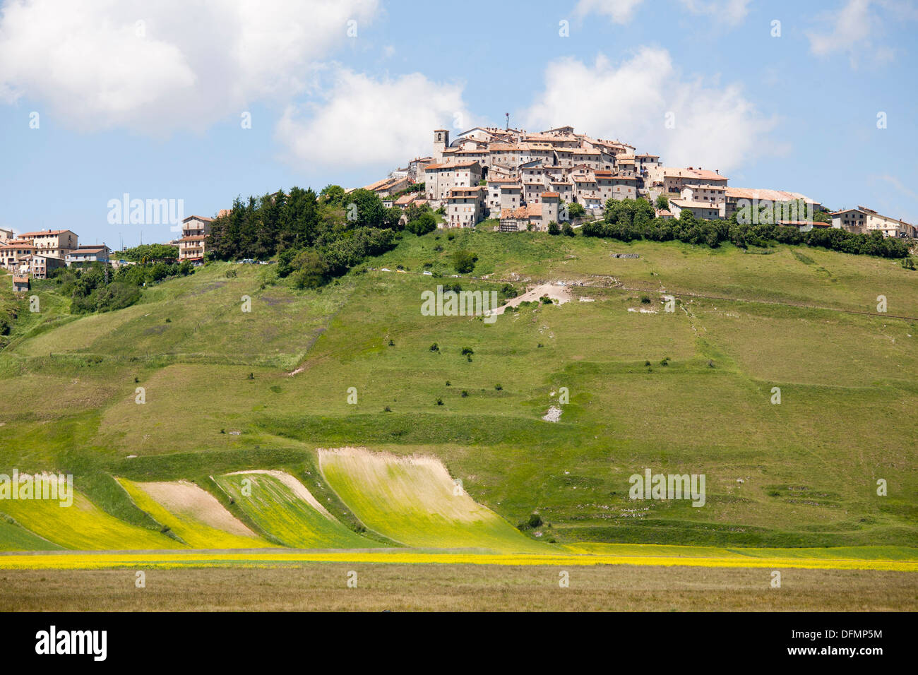 landscape wiyh the village of castelluccio di norcia, umbria, italy ...