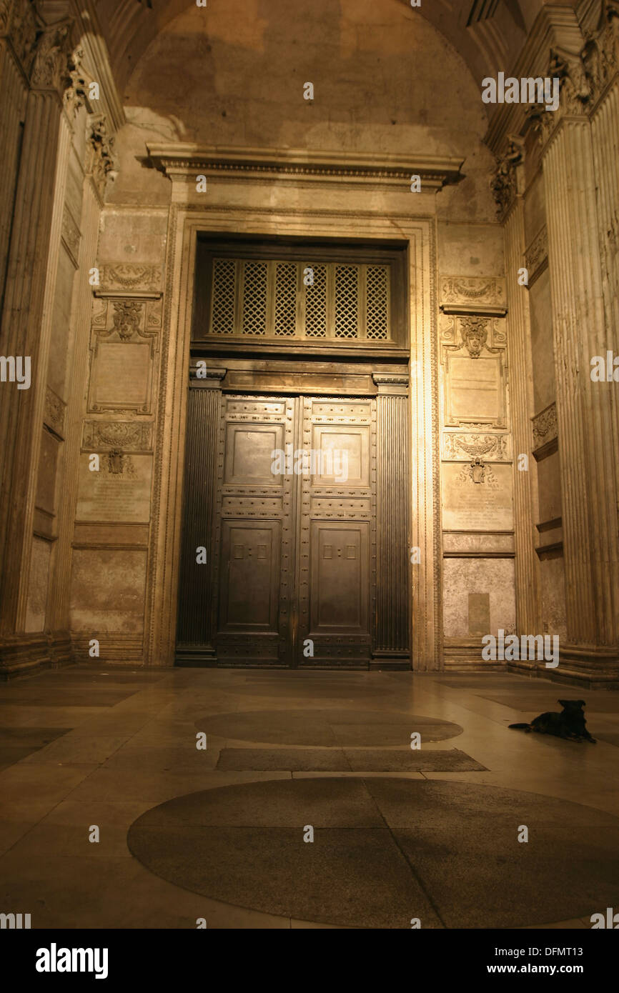 Pantheon entrance door rome hires stock photography and images Alamy