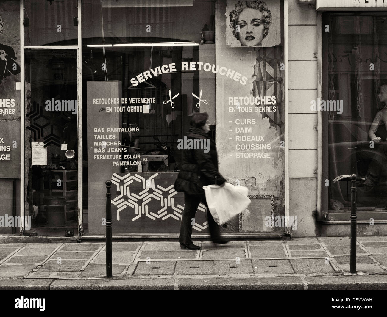 Clothes repair shop in rue Menilmontant in the 20th arrondissement of