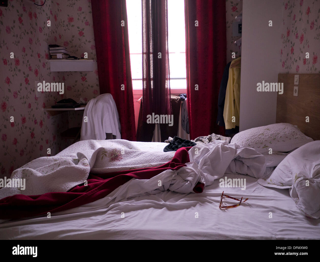 Unmade Bed In A Cheap Hotel In Paris Stock Photo 61311068 Alamy