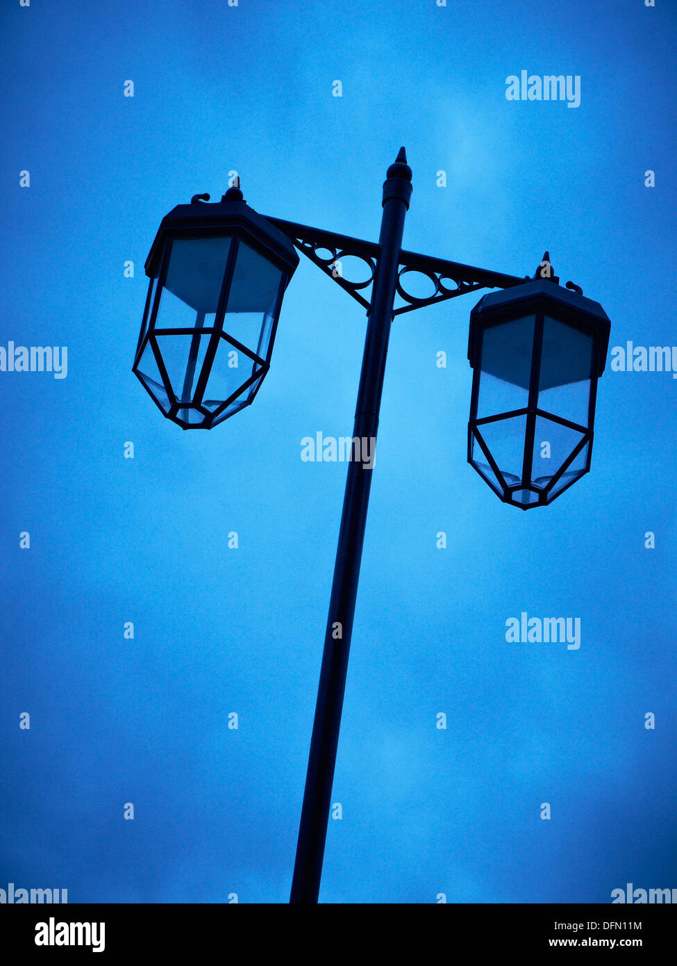 Street light uk hires stock photography and images Alamy