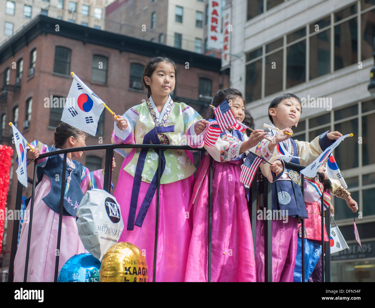 Korean Parade Children High Resolution Stock Photography and Images Alamy