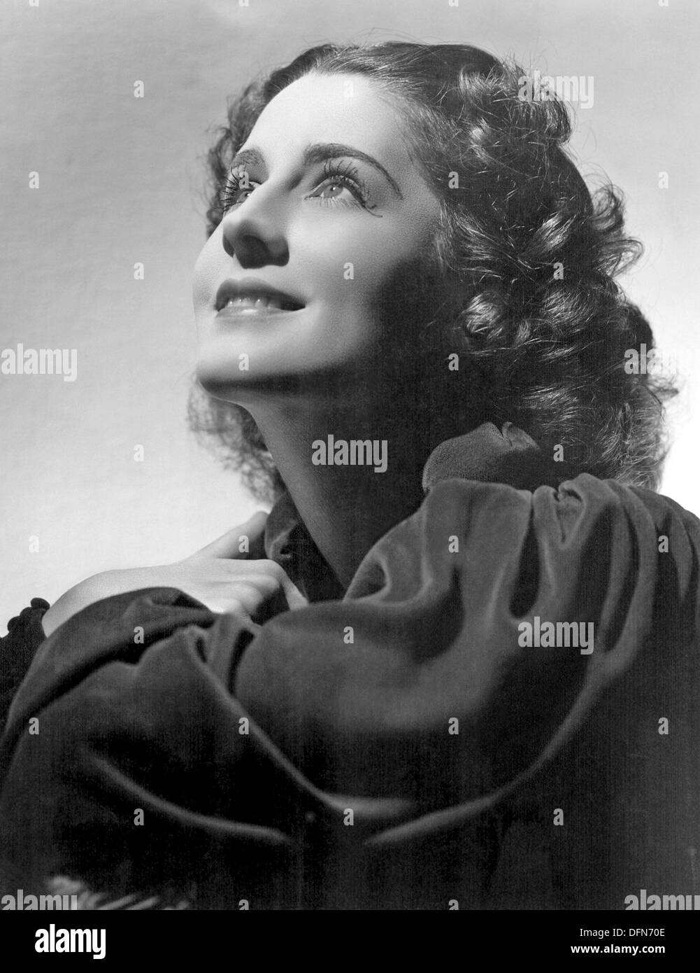 NORMA SHEARER (1902-1983) Canadian-American film actress abd 1943 Stock ...