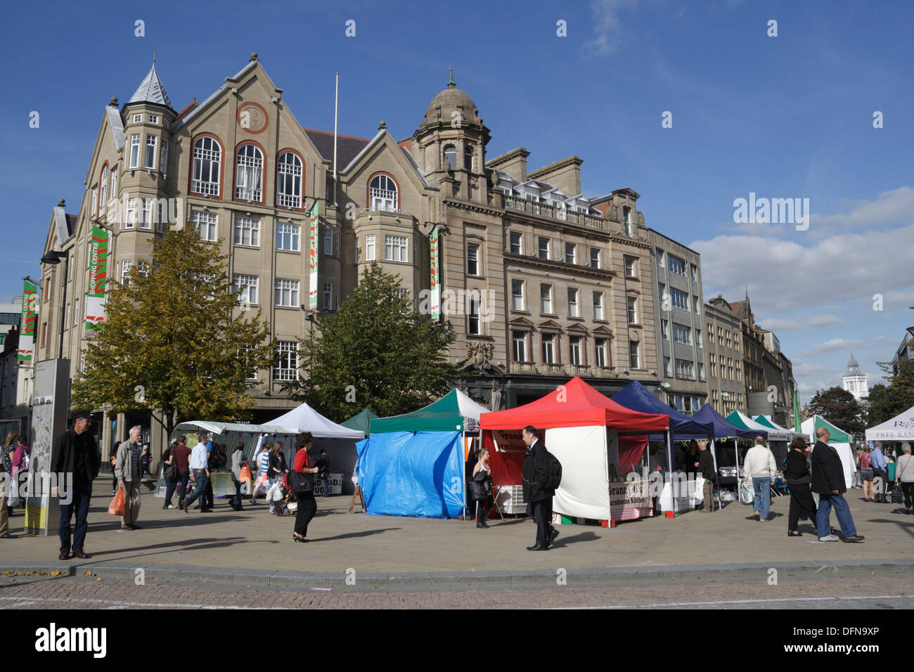Market stalls on Fargate,  Sheffield City centre Stock Photo