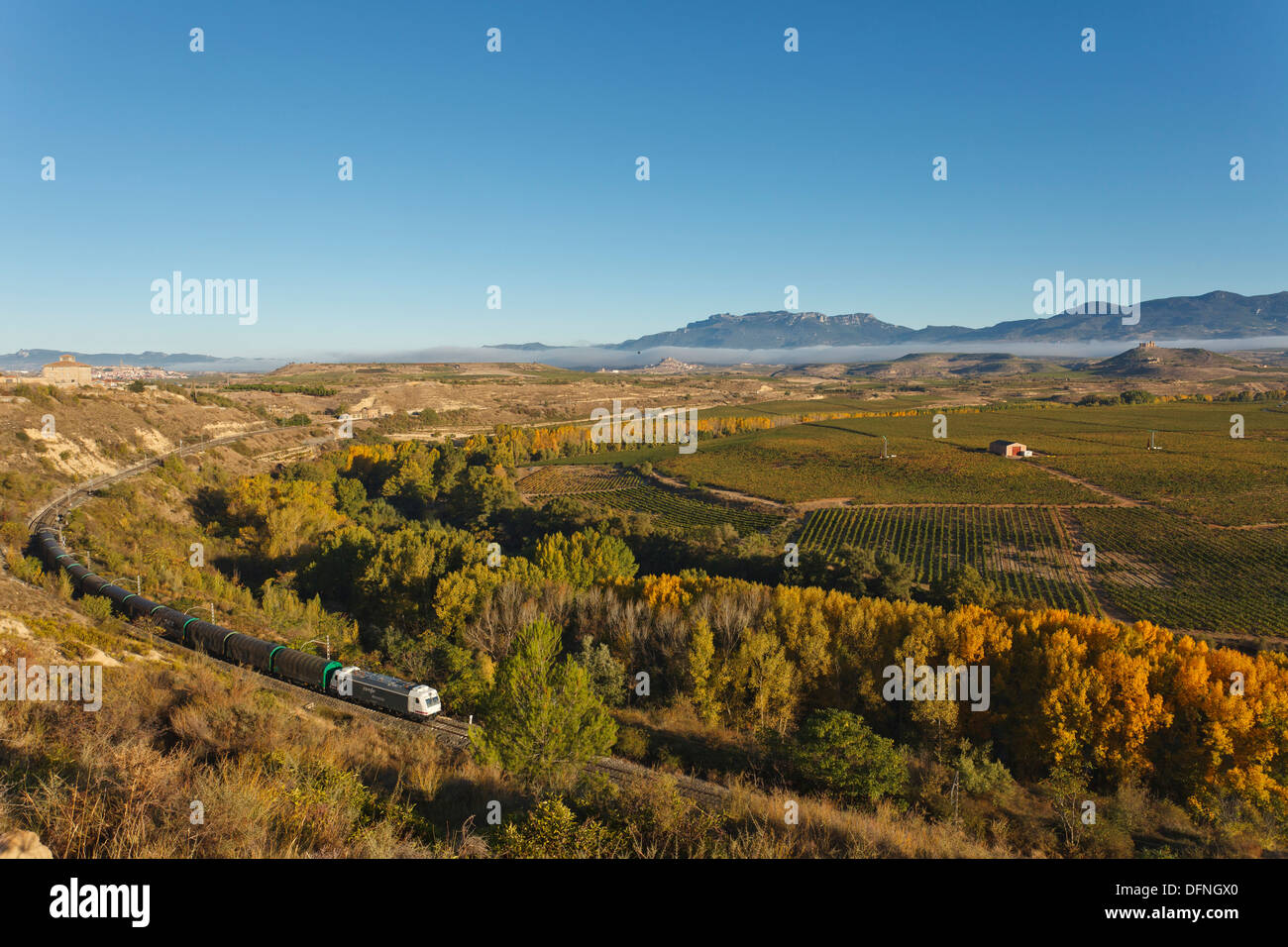 railway line along Ebro river, Rio Ebro, vinyards, near Haro, autumn, La Rioja, Northern Spain, Spain, Europe Stock Photo