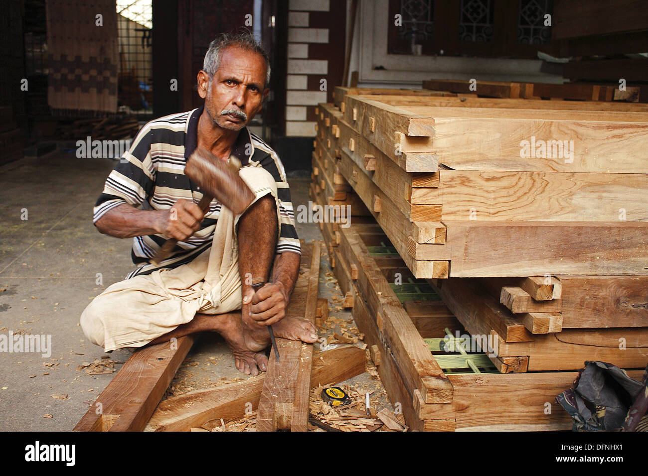 Indian Carpenter Working In Kochi Stock Photo Alamy