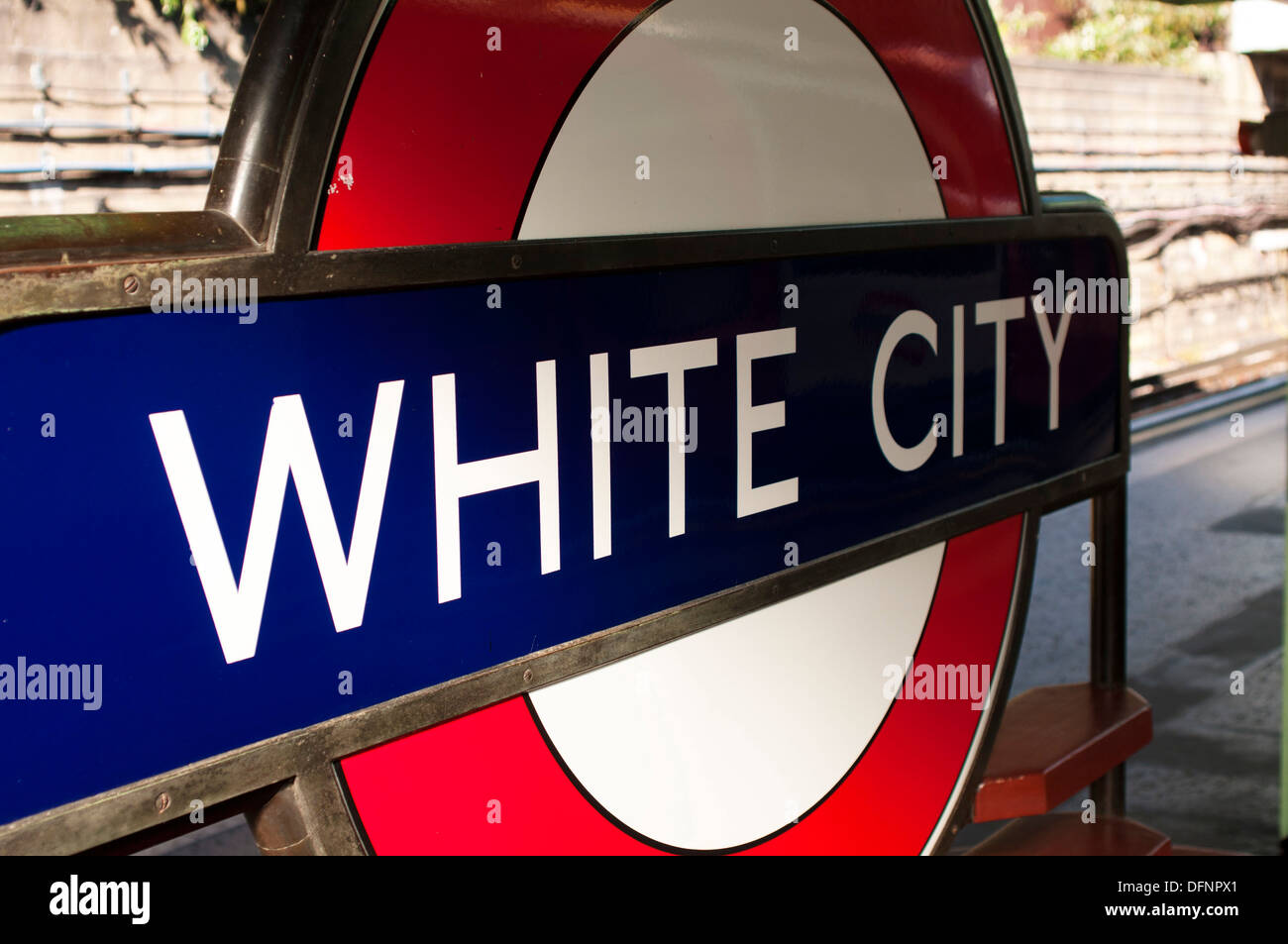 White city tube station hi-res stock photography and images - Alamy