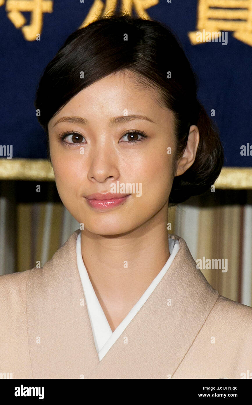 Tokyo, Japan. 8th October 2013. Actress Aya Ueto attends the press  conference of the movie Oshin at The Foreign Correspondents' Club of  Japan. Aya Ueto plays a role of Fuji Tanimura (Oshin's