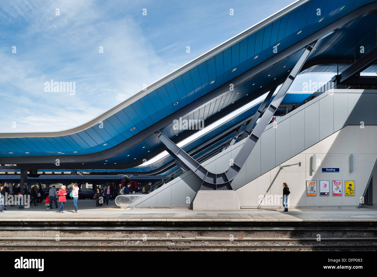 Reading Train Station, Reading, United Kingdom. Architect Grimshaw