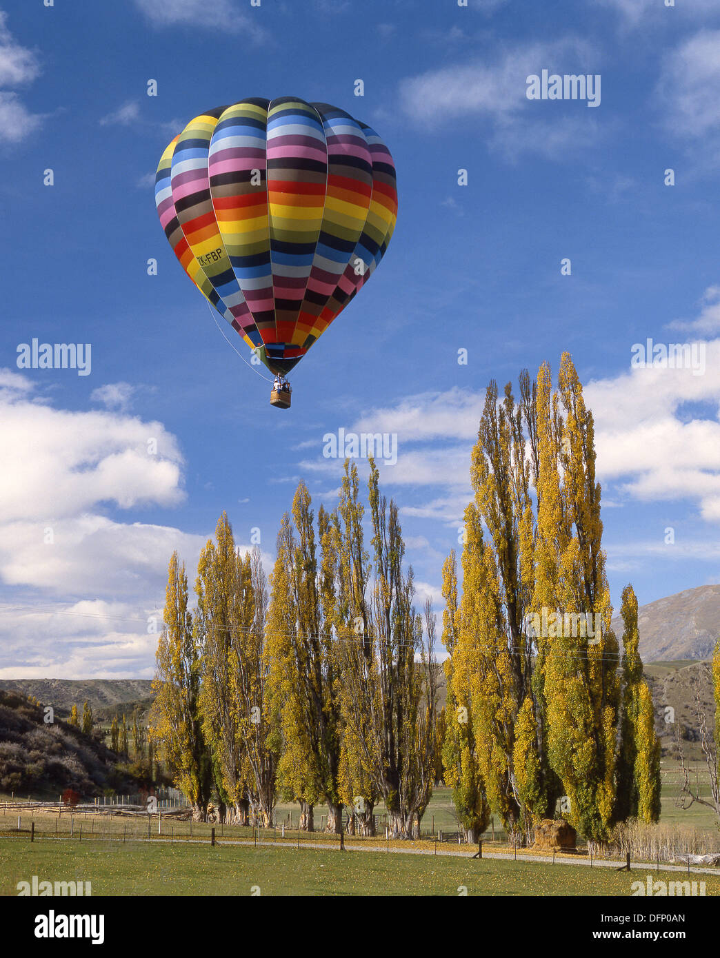Hot-air ballooning near Queenstown New Zealand Stock Photo
