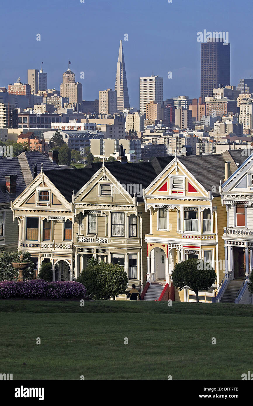 Victorian Houses in Alamo Square, San Francisco, California, United