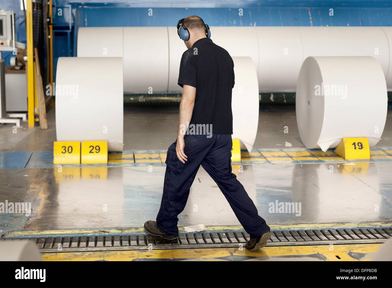Operators working in the Swedish paper mill HOLMEN Madrid Spain Stock