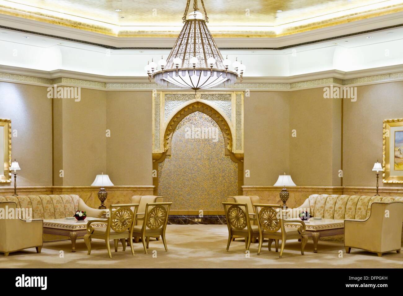 Interior Decor Of The Emirates Palace Hotel In Abu Dhabi