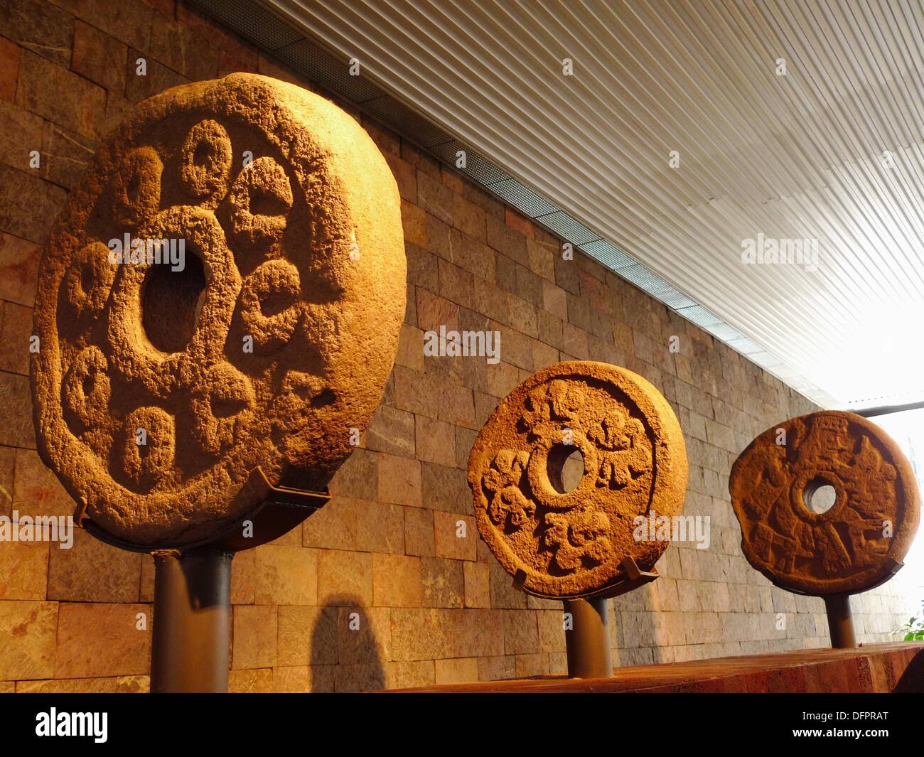 Ball game aztec hi-res stock photography and images - Alamy