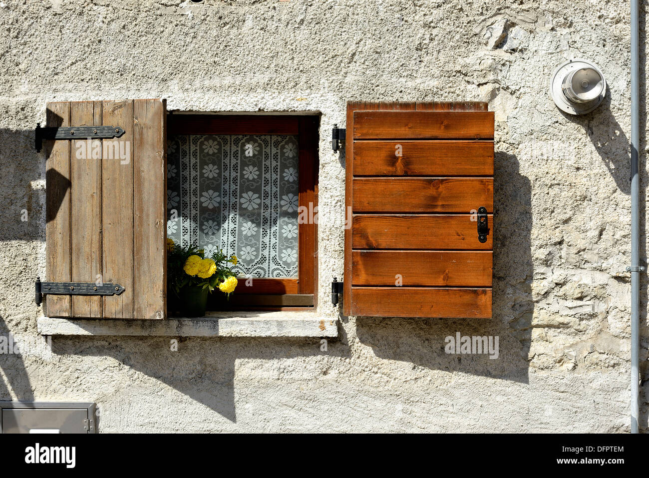 Window in wall Stock Photo