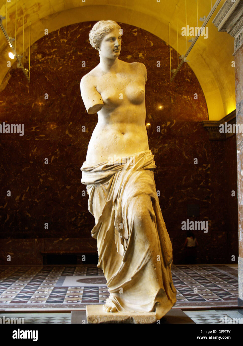 Venus de Milo statue at Louvre Museum, Paris. France Stock Photo - Alamy