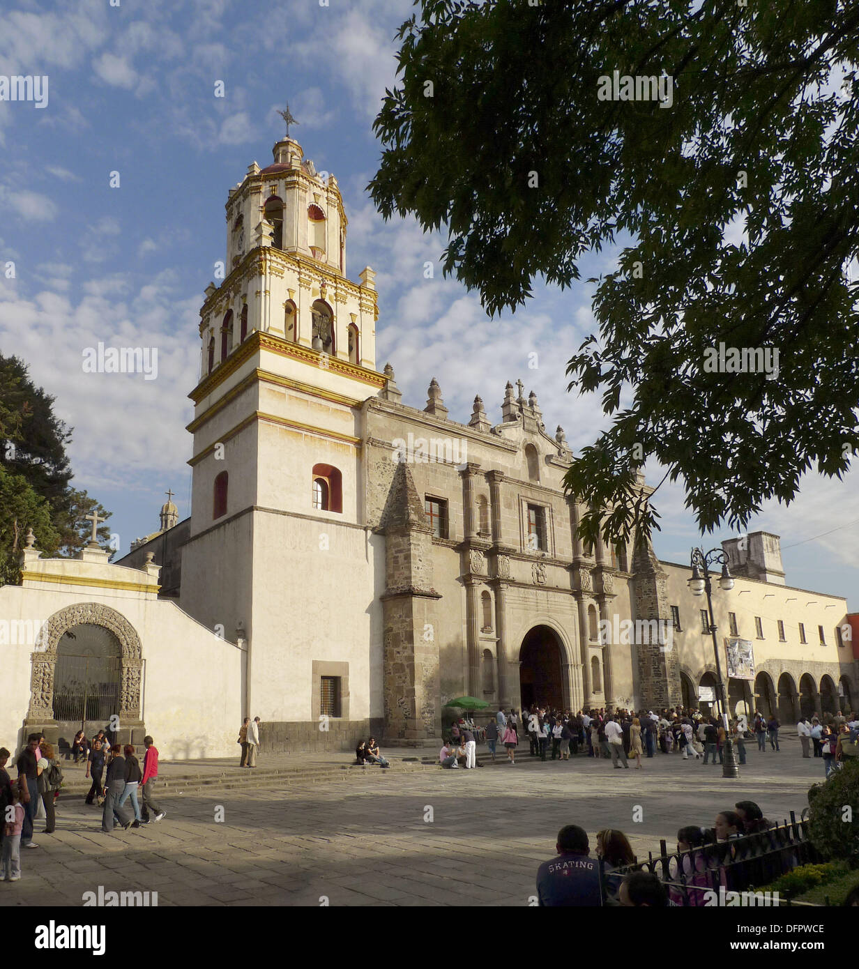 Convento de San Juan Bautista. Barrio de Coyoacan. Ciudad de México Stock  Photo - Alamy