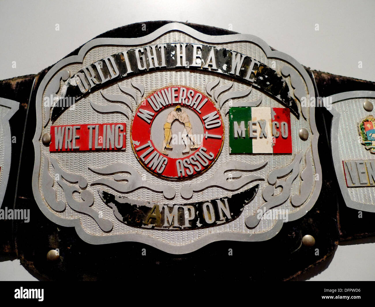 Cinturón de Campeón Lucha Libre. Museo de la Ciudad de México Stock Photo -  Alamy