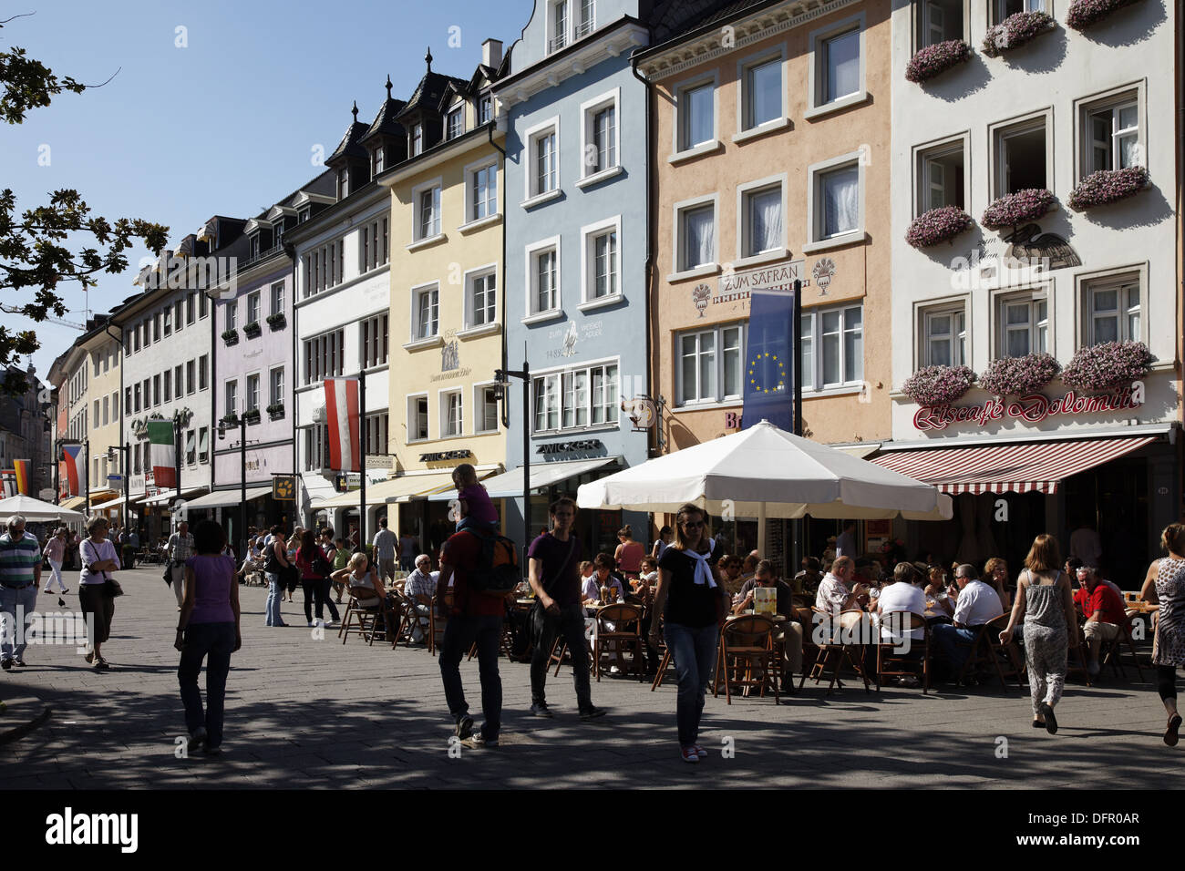 Germany, Baden-Wurttemberg, Lake of Constance, Constance, People strolling along Kanzleistrasse, Stock Photo