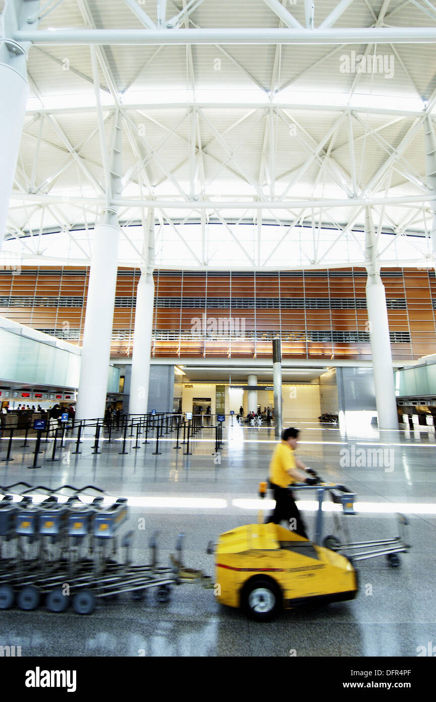 San francisco airport terminal interior hires stock photography and