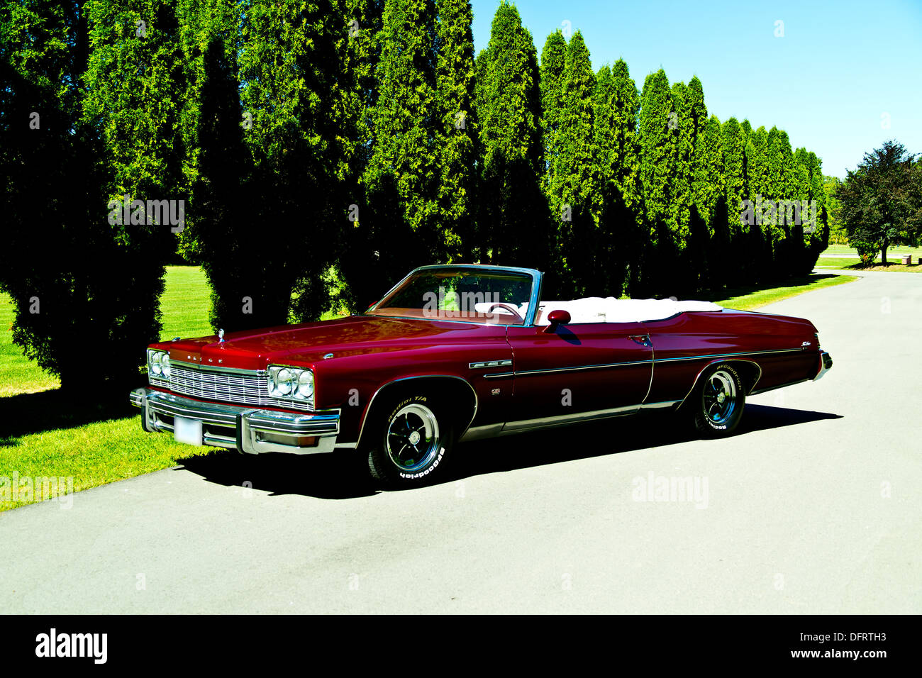 1975 buick lesabre custom convertible red on pavement stock photo alamy https www alamy com 1975 buick lesabre custom convertible red on pavement image61375135 html