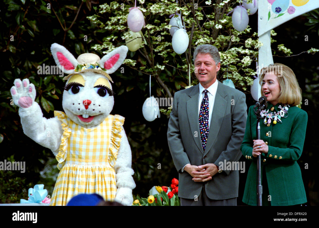 US President Bill Clinton and First Lady Hillary Clinton with the