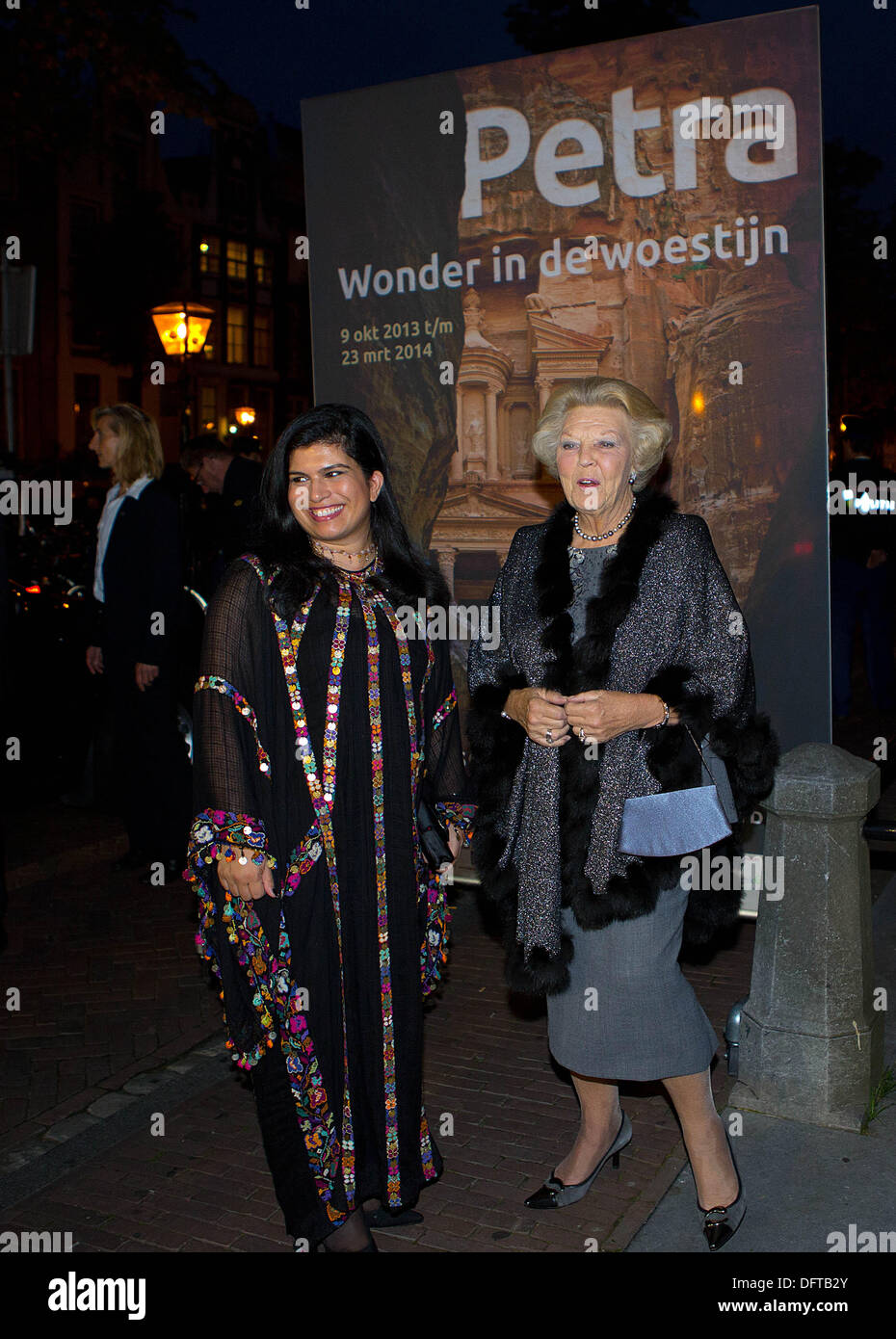 Leiden, Netherlands. 08th Oct, 2013. Princess Beatrix of the Netherlands and Princess Sumaya bint El Hassan of Jordan at the opening of the exhibition ??Petra. Miracle in the desert?? at the Rijksmuseum van Oudheden in Leiden. The exhibition shows carved rocks, frescoes, pottery and reliefs of the city of Petra in Jordan Photo: Albert Nieboer / Credit:  dpa picture alliance/Alamy Live News Stock Photo