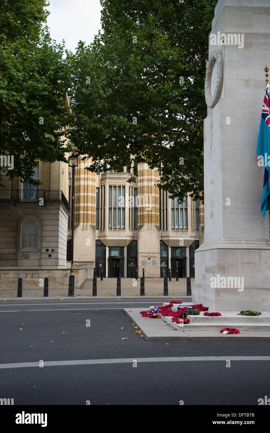 The Cenotaph and Richmond House in Whitehall Stock Photo