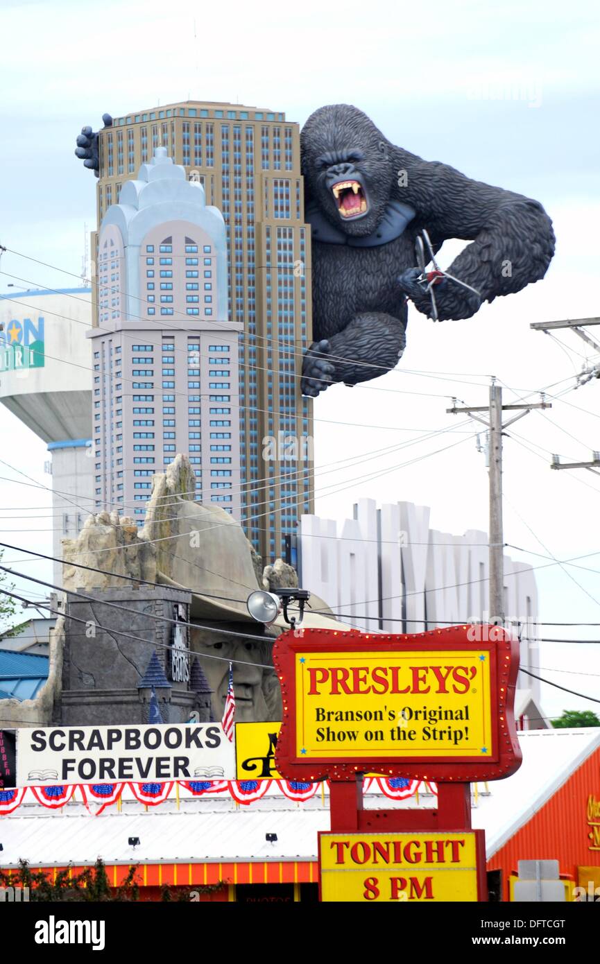 King Kong at Hollywood Theater Branson Missouri Stock Photo Alamy