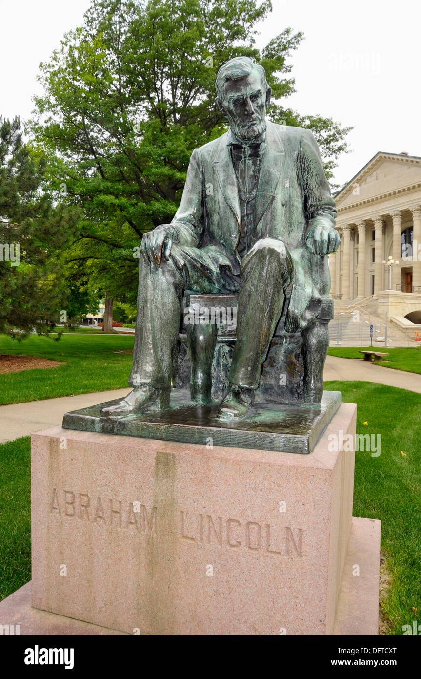 Statue of Abraham Lincoln in front of state capitol Topeka Kansas Stock