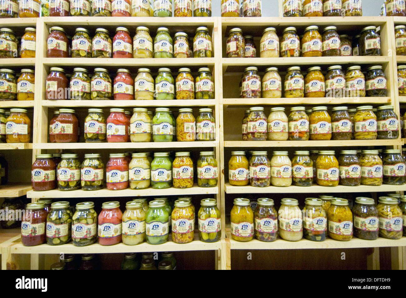 Store amish country hires stock photography and images Alamy