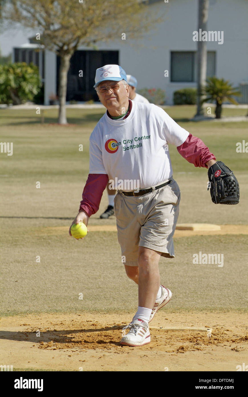 Sun City Florida active retired senior citizens pursue sports and other