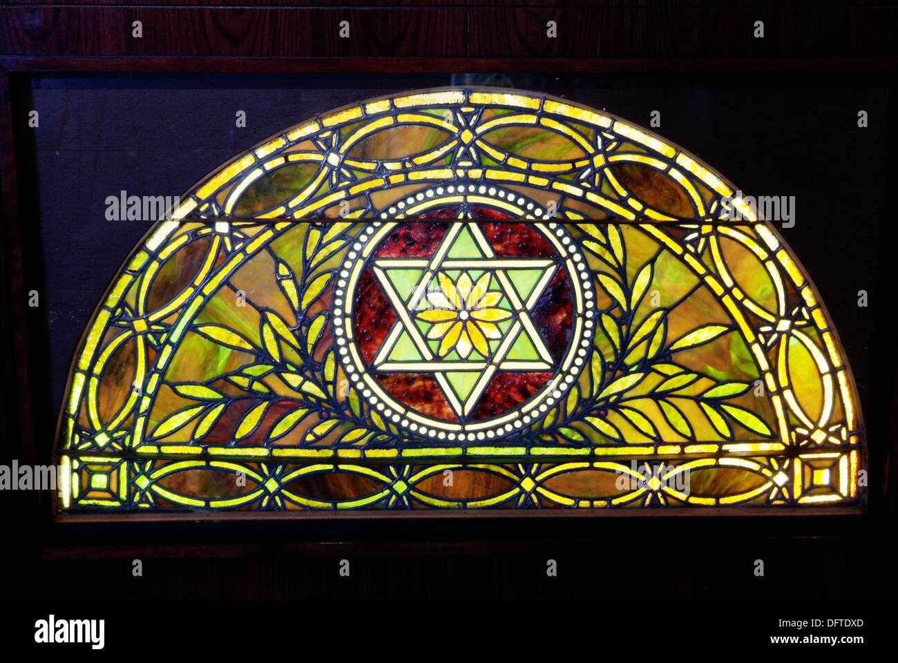 Navy Pier Chicago Museum Stained Glass Hi Res Stock Photography And Images Alamy